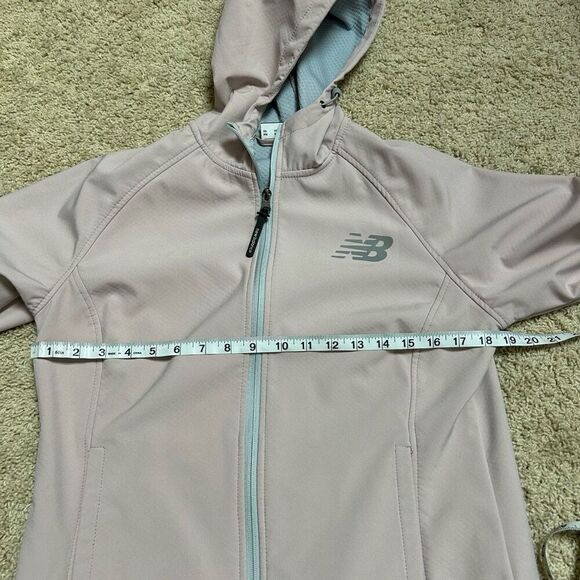New Balance pink gray lightweight rain jacket size PM BIN B - Picture 5 of 9